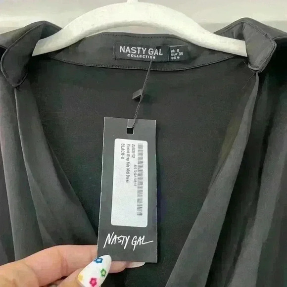 Nasty Gal Black Long Sleeve V-Neck Side Slit Pleated Wrap Side Midi Dress Size 4 - Picture 4 of 9